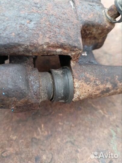 Суппорт тормозной задний правый Geely Gc6 седан