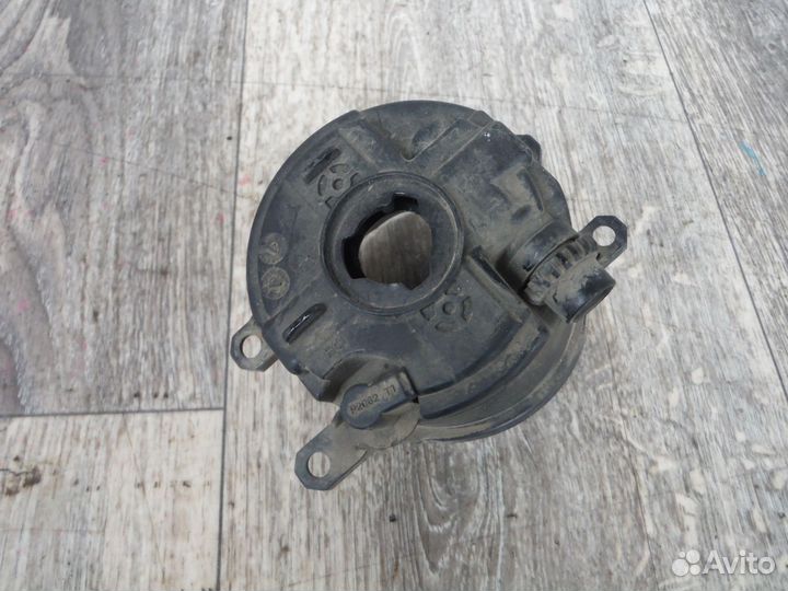 Птф левая Toyota Auris Corolla 150 Camry 40 2010