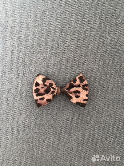 Заколки, брошь