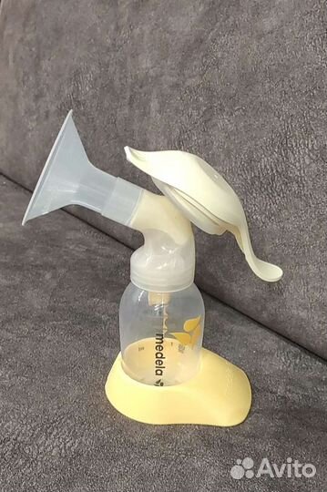 Молокоотсос medela ручной