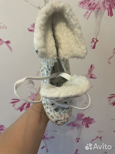 Коньки новые 34 р