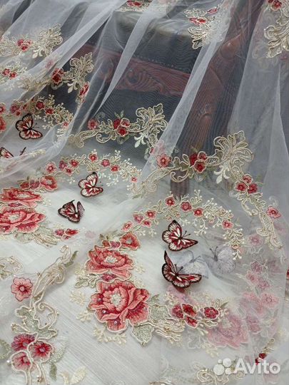 Тюль сетка итальянская с 3D бабочками и вышивкой
