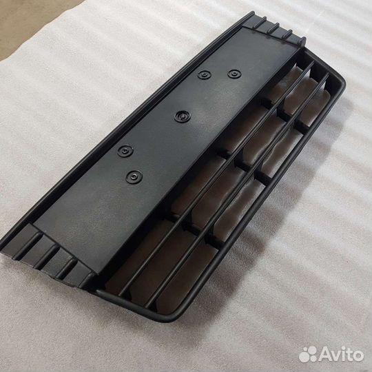 Решетка бампера Ford Focus 3