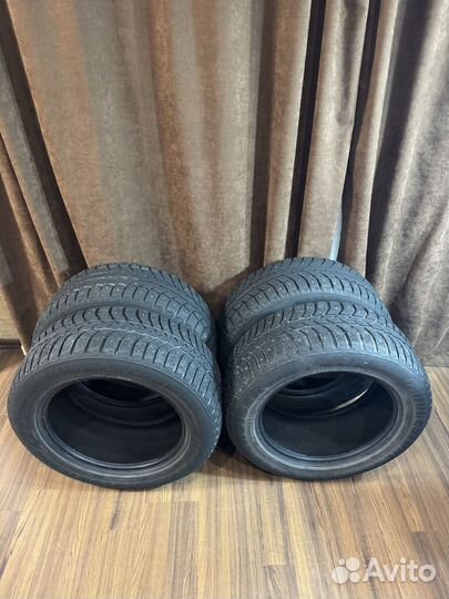 Bridgestone Ice Cruiser 5000 225/55 R16 95T