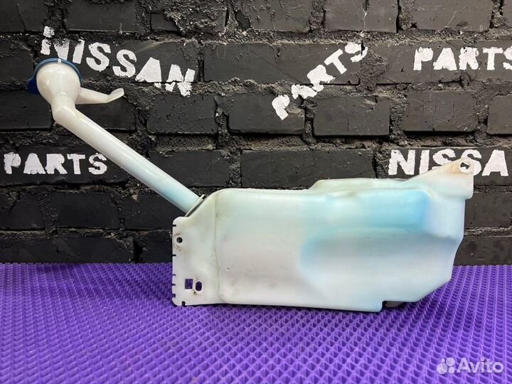 Бачок омывателя Nissan Dualis NJ10-049131 MR20DE