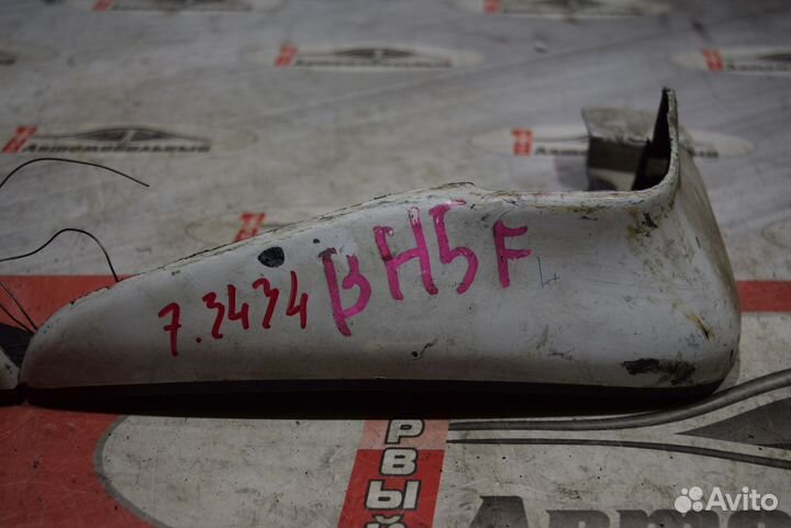 Брызговик перед лево c Subaru Legacy BH5 EJ201