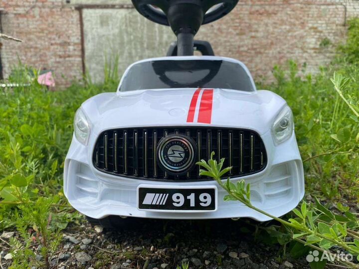 Машинка каталка толокар