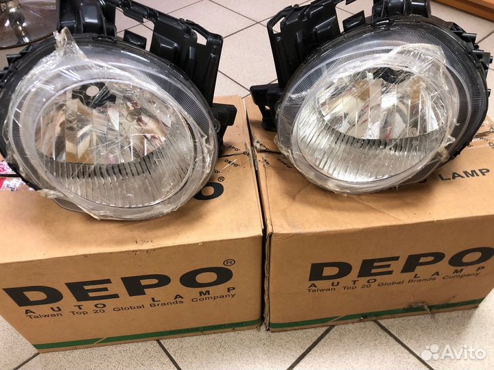 Фары на Nissan Juke