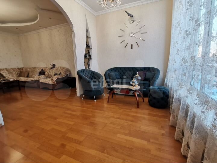 4-к. квартира, 145 м², 7/11 эт.