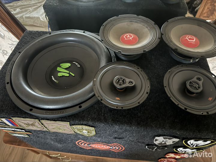 Сабвуфер и колонки