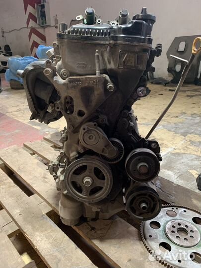 Двигатель на Toyota corolla 1.3 1NR-FE