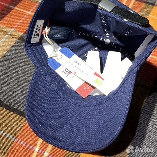 Tommy hilfiger кепка новая