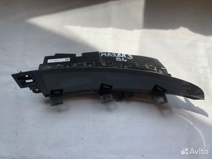 Дисплей информационный передний Mazda 3 BL