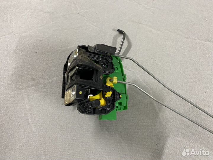 Замок двери задней левой Kia Rio (QB) III (2011–20
