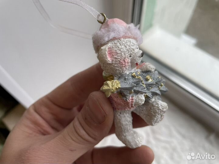 Мишка с елкой игрушка на елку