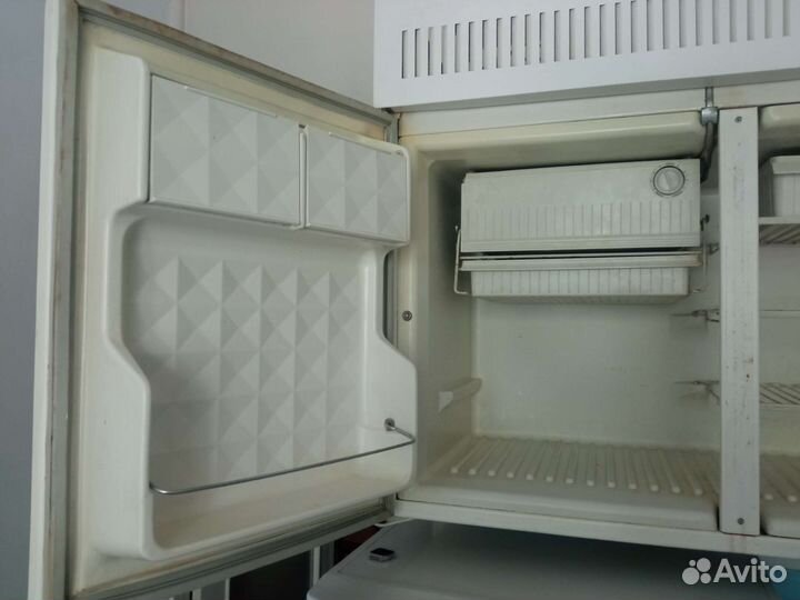 Холодильник Liga подвесной