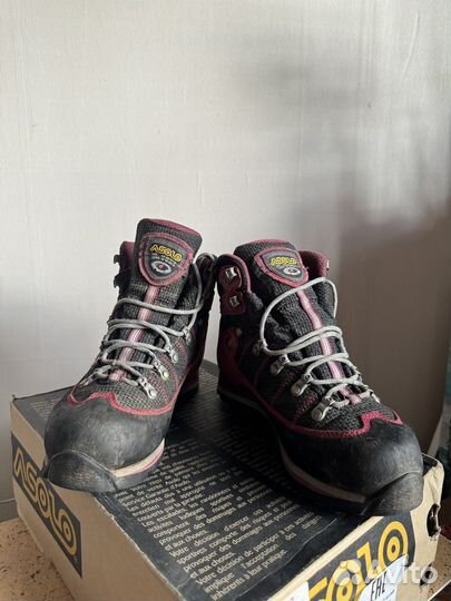 Трекинговые ботинки женские Asolo