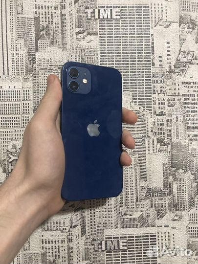 iPhone 12, 64 ГБ
