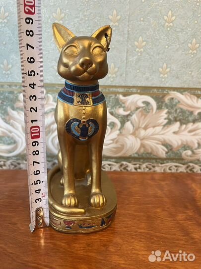 Сувенирная продукция, статуэтки, магниты, брелоки