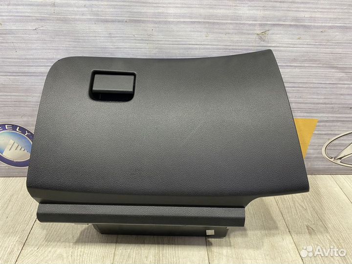 Крышка бардачка Бардачок nissan qashqai J11