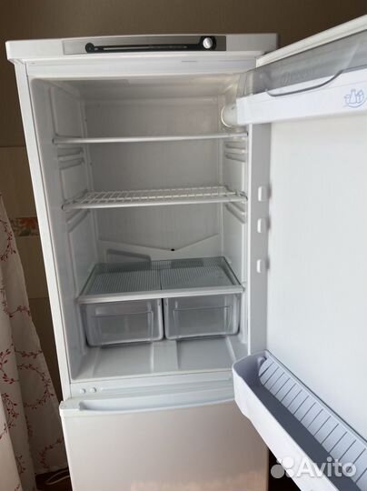 Холодильник indesit SB1670