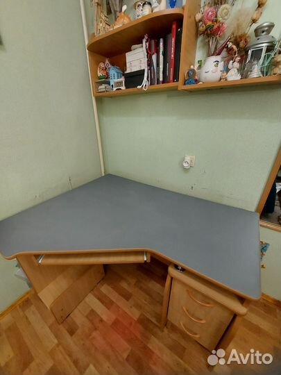 Компьютерный стол угловой бу