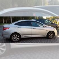 Hyundai Solaris 1.4 MT, 2013, 213 000 км, с пробегом, цена 700 000 руб.