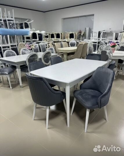 Столы и стулья новые