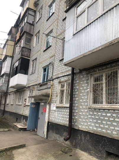 2-к. квартира, 42,7 м², 2/5 эт.