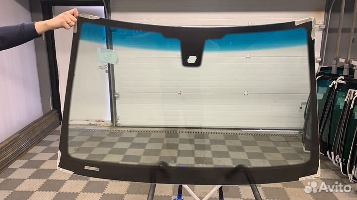 Лобовое стекло на Опель Вектра