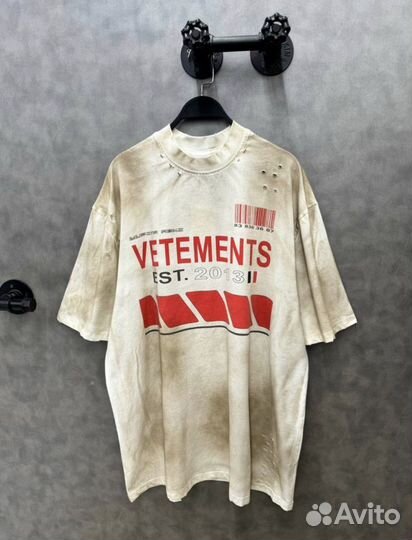 Футболка vetements