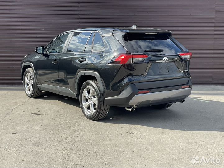 Toyota RAV4, 2023