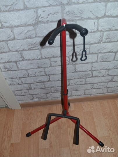 Напольная стойка для гитары