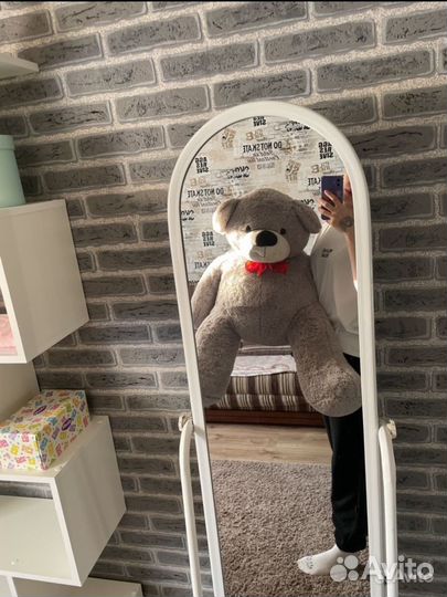 Плюшевый медведь