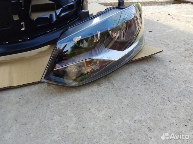 Фара правая, левая на VW Polo Sedan рестайлинг