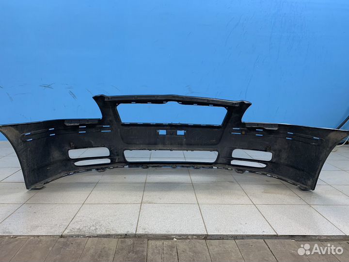 Бампер передний Toyota Avensis