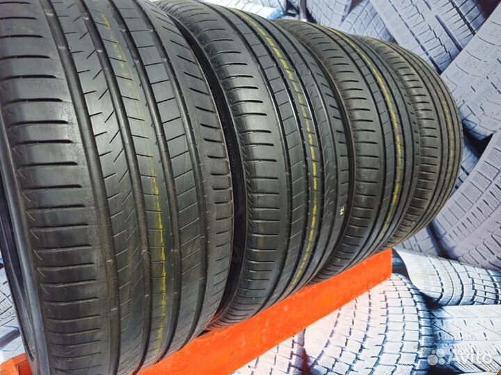 Bridgestone Alenza 001 285/45 R22