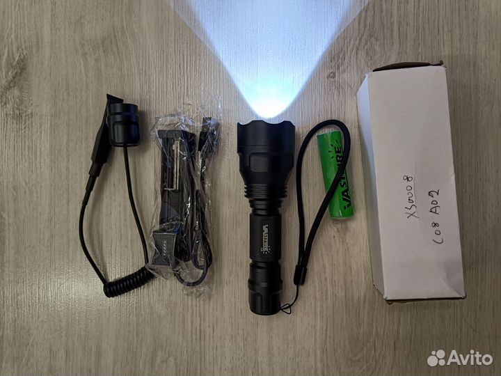 Фонарь тактический. Vastfire C8