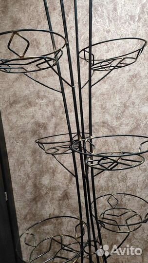 Подставка для цветов напольная кованая