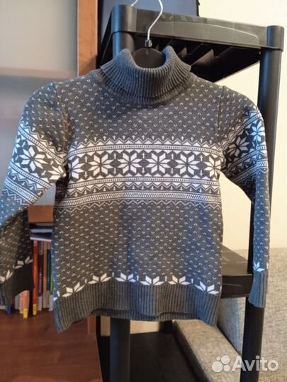 Свитер зимний детский