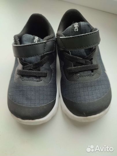 Кроссовки nike детские 22