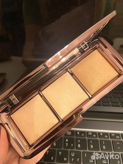 Hourglass Ambient lighting palette