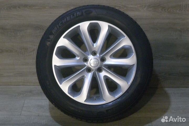 Комплект колес R20 Range Rover Vogue оригинал