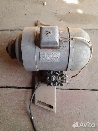 Электродвигатель аолб 22-4. 2 сер