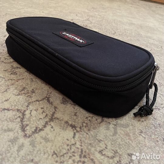Eastpak пенал / косметичка оригинал