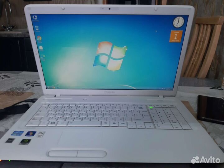 Ноутбук toshiba satellite c670-14k