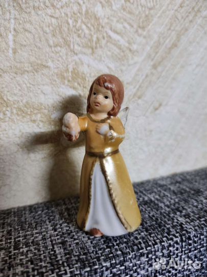 Статуэтки сувениры