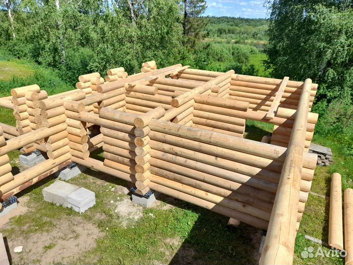 Бригада строителей