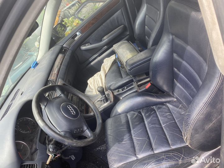 Запчасти салона Audi a6 c5 2002г универсал