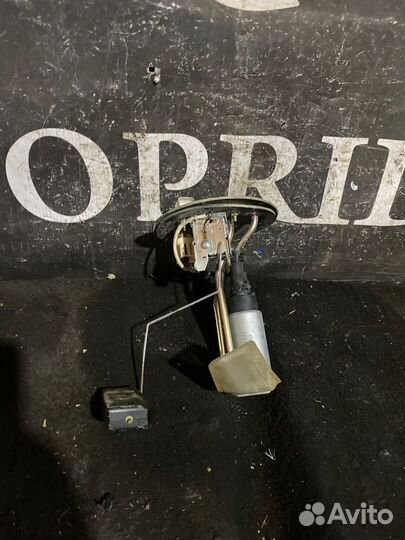 Бензонасос Mazda Demio DW3W